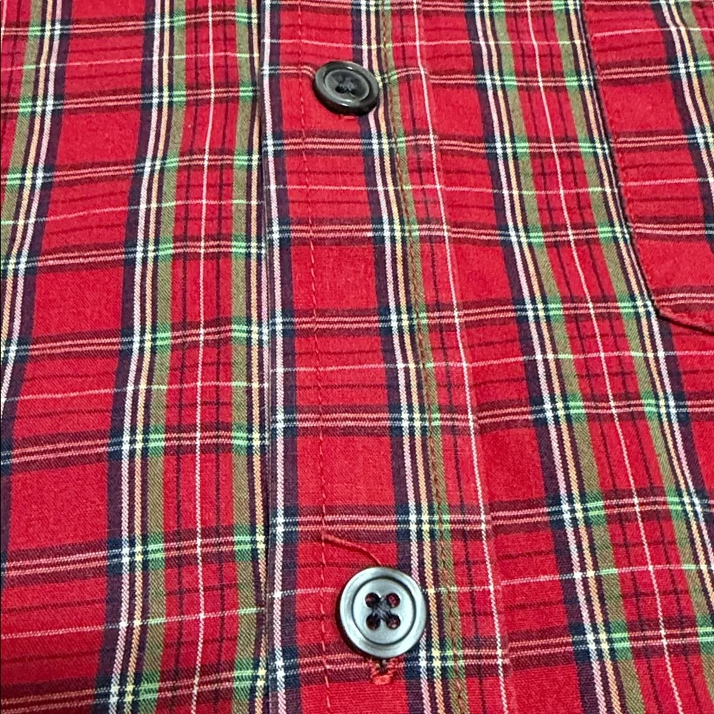 Old Navy Red and Green Plaid Boy’s Button Down Shirt, Size 8.